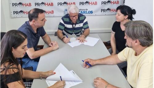 PROHAB inicia convocações de concurso público após 10 anos e empossa primeira candidata