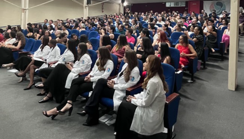 UFSCar celebra formatura de 26 residentes em programas de Saúde
