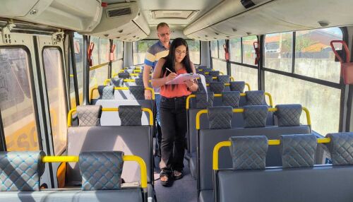 CACS-FUNDEB realiza vistoria em veículos do transporte escolar em Ibaté