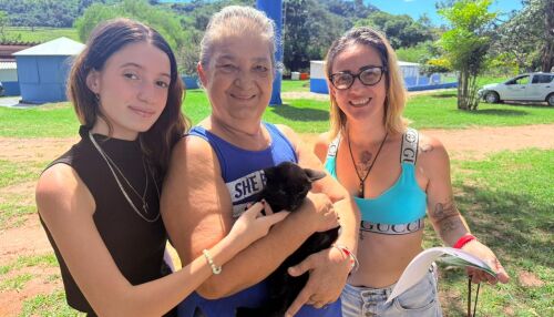 13 animais são adotados durante feira promovida pelo Canil Municipal 