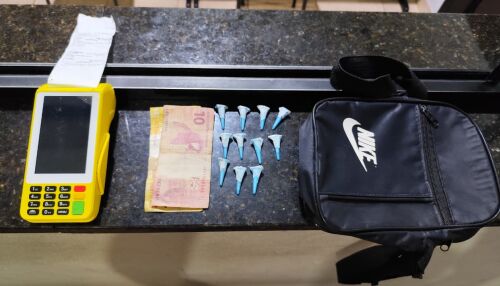 Adolescente é apreendido por tráfico de drogas em operação policial no CDHU