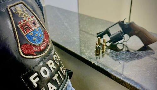 Força Tática apreende arma de fogo e prende suspeito em Ibaté