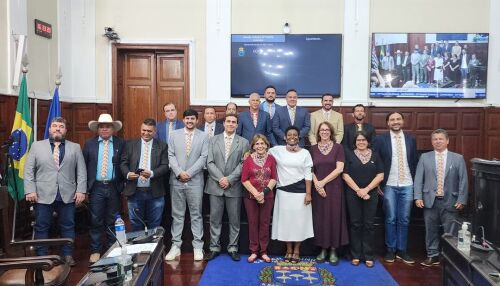 Câmara Municipal realiza ação de conscientização sobre o autismo