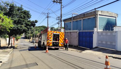 Fumaça mobiliza Corpo de Bombeiros em empresa de telefonia no Cidade Jardim