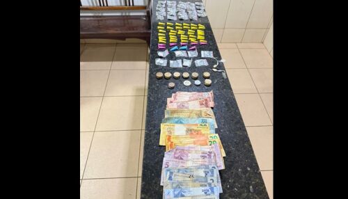 Homem é detido por tráfico de drogas após abordagem policial 