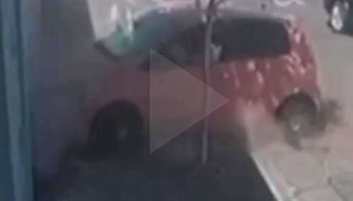 Câmera de segurança registra acidente que terminou com a morte de passageiro na Miguel Petroni