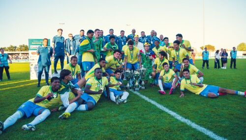Sob o comando do são-carlense Dalla Déa, Seleção Brasileira é tricampeã do Torneio de Montaigu
