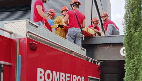 Trabalhador cai de 4 metros e fica gravemente ferido em condomínio de São Carlos