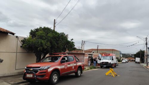 Homem sofre trauma na cabeça após cair de escada no Boa Vista
