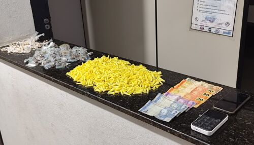 ROCAM flagra adolescente com grande quantidade de drogas e dinheiro no Jockey Club 