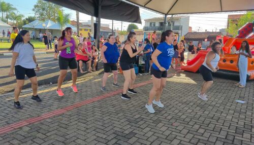 Prefeitura de Ibaté realiza Aulão Especial de Zumba e Ritbox em homenagem ao Dia das Mães