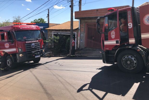 Mulher coloca fogo na própria residência em São Carlos
