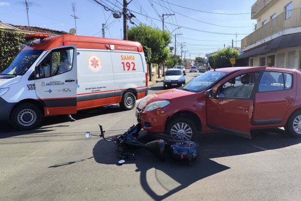 Motociclista sofre ferimentos após colisão no Jardim Paulistano