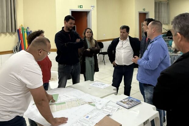 Paulo Vieira e vice-prefeito Roselei anunciam ampliação de pontos de ônibus no Ipê Mirim