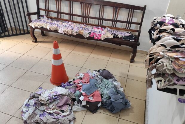 Mulher é detida em flagrante após "arrastão" no calçadão