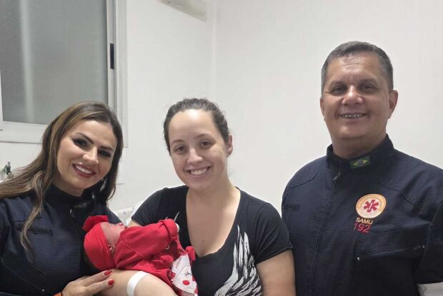 Equipe do SAMU realiza parto dentro de residência na Vila Nery