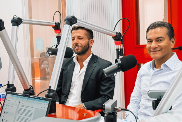 Com apoio de Marcos Pereira, Elton Carvalho viabiliza investimentos históricos na saúde de São Carlo