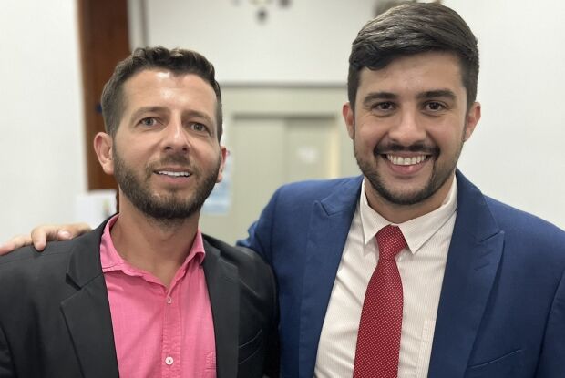 Vereadores Bruno Zancheta e Elton Carvalho manifestam apoio a projeto que endurece punições para maus - tratos animais