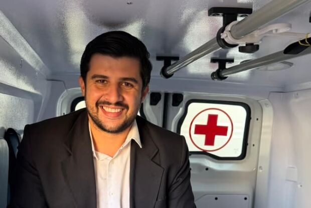 São Carlos ganha nova ambulância com recursos conquistados pelo vereador Bruno Zancheta através do Deputado Guto Zacarias