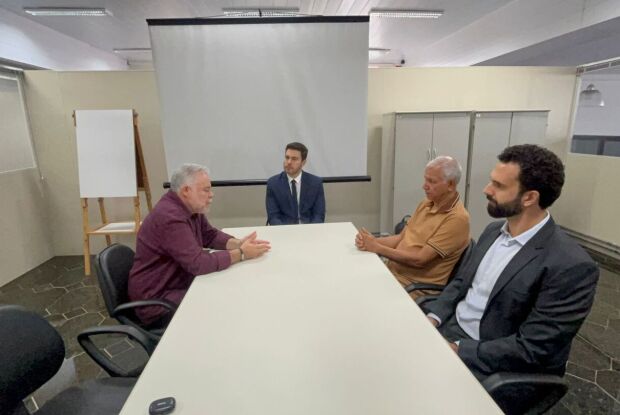 Defensoria Pública adere à campanha “São Carlos por Elas” e reforça parceria com a Câmara no combate à violência contra a mulher