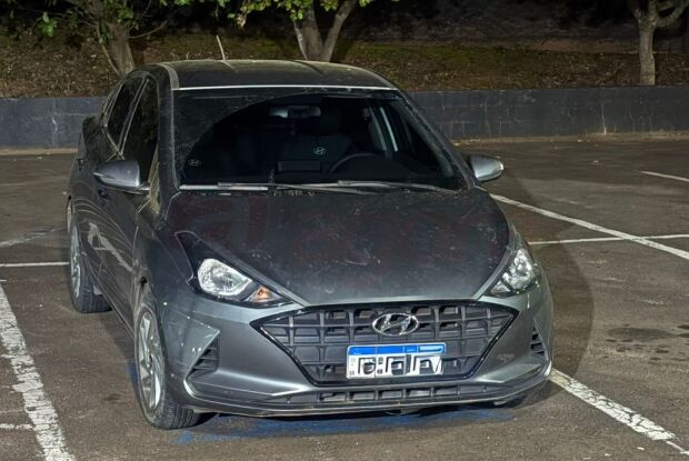 Motorista de aplicativo é assaltado e tem carro roubado; veículo é recuperado com dois adolescentes em Ibaté