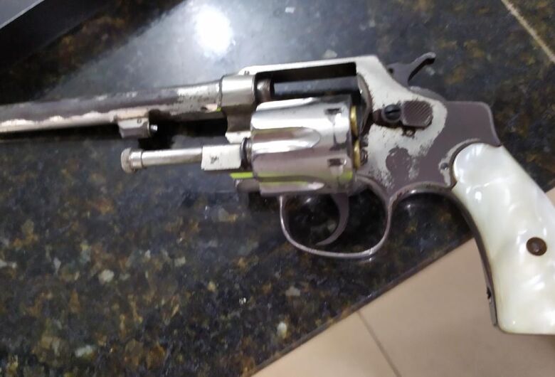 Arma possivelmente utilizada em furto é apreendida pela Polícia Rodoviária