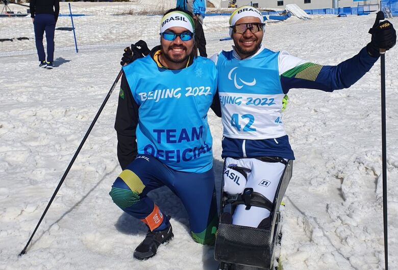 Equipe brasileira que participou das Paraolimpíadas de Inverno de Beijing contou com integrantes de São Carlos
