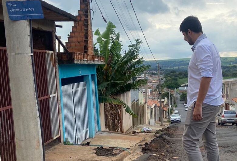 Vereador Bruno Zancheta cobra providências “urgentes” na rua Lázaro Santos no bairro Cidade Aracy