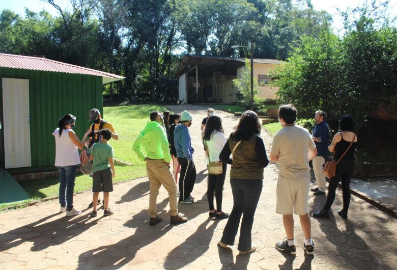Parque Ecológico recebe alunos de Gavião Peixoto e a primeira turma da visita vip