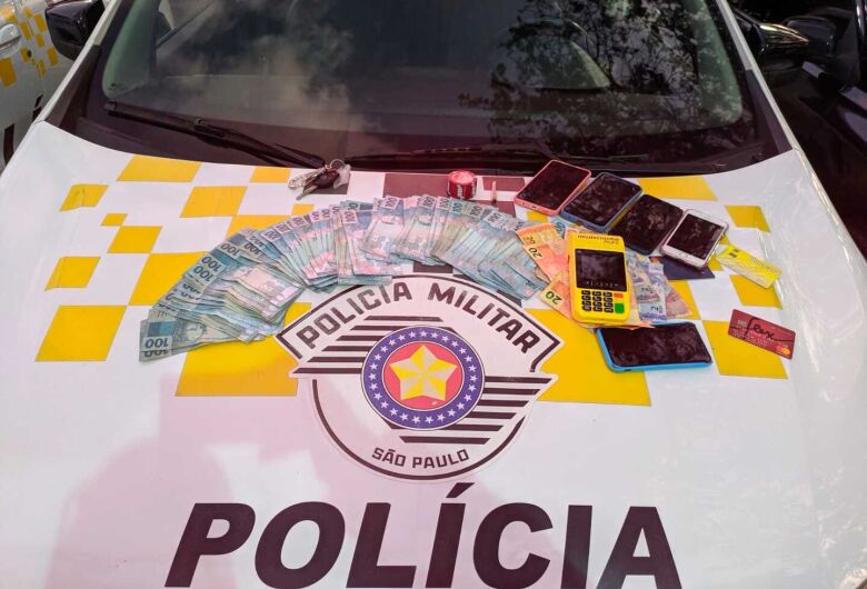 Polícia Rodoviária de São Carlos prende suspeitos de aplicar golpe do bilhete premiado