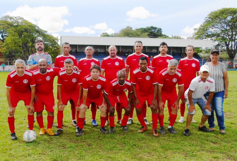 Zuzão sedia rodada final do Campeonato Cinquentinha