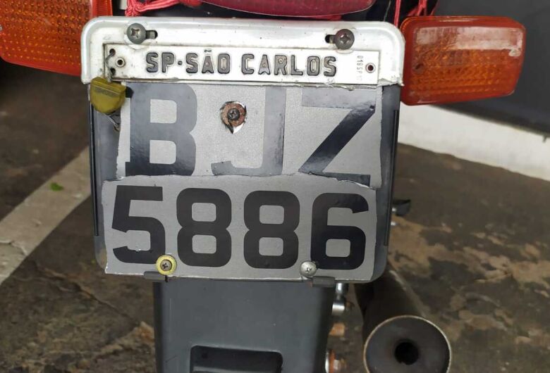 Moto de origem suspeita é apreendida pela PM