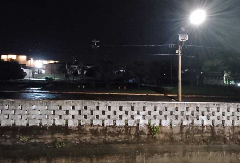 Usuários afirmam que praças esportivas de São Carlos estão sem iluminação