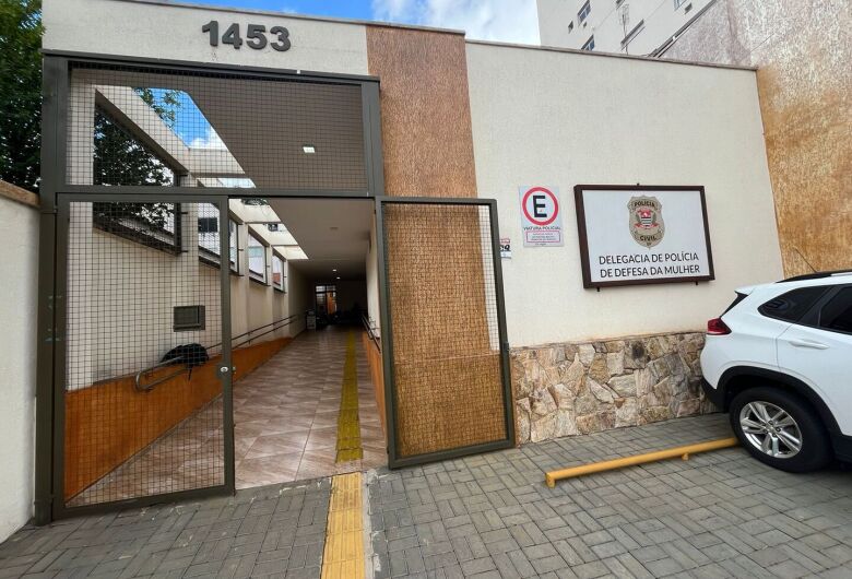 Gestante denuncia agressão e injúrias cometidas pelo companheiro em São Carlos