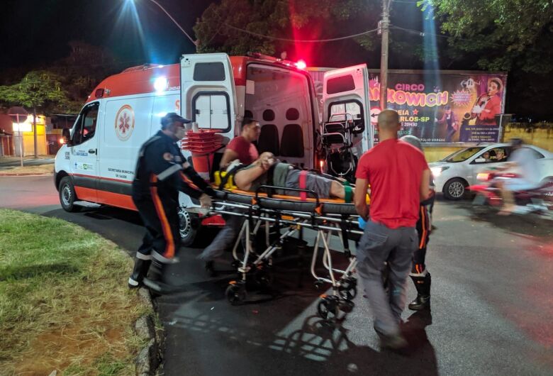 Samu socorre motociclista vítima de acidente no Cruzeiro do Sul 