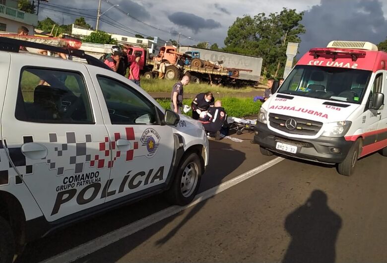 Homem suspeito de esfaquear mulher no Cidade Aracy é encontrado ferido na SP-215