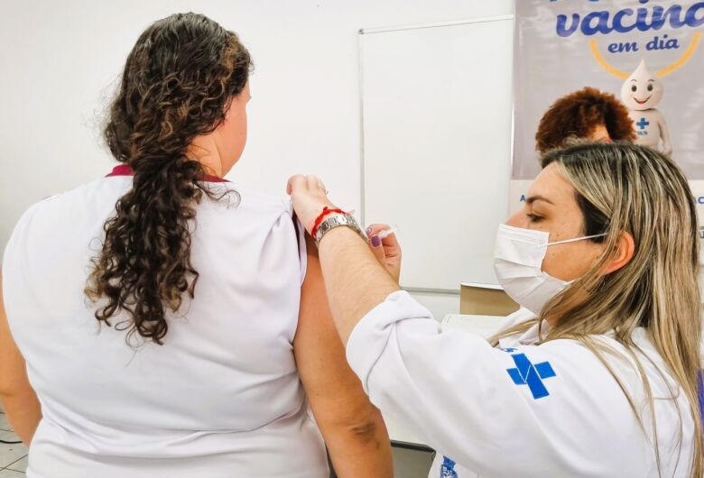 Vacinação contra a gripe começa na segunda-feira em São Carlos