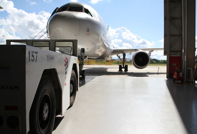 LATAM planeja contratar 140 profissionais de manutenção em São Carlos e aeroportos 