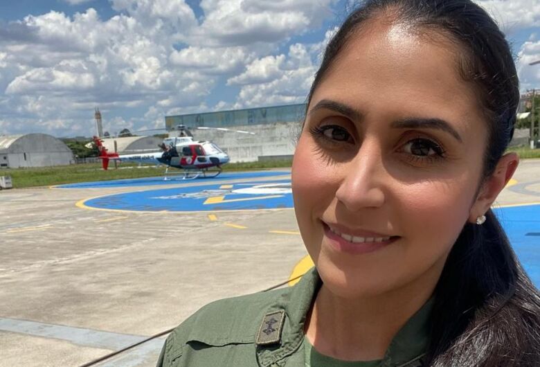 Comando de Aviação forma 1ª mulher piloto de avião da PM de SP
