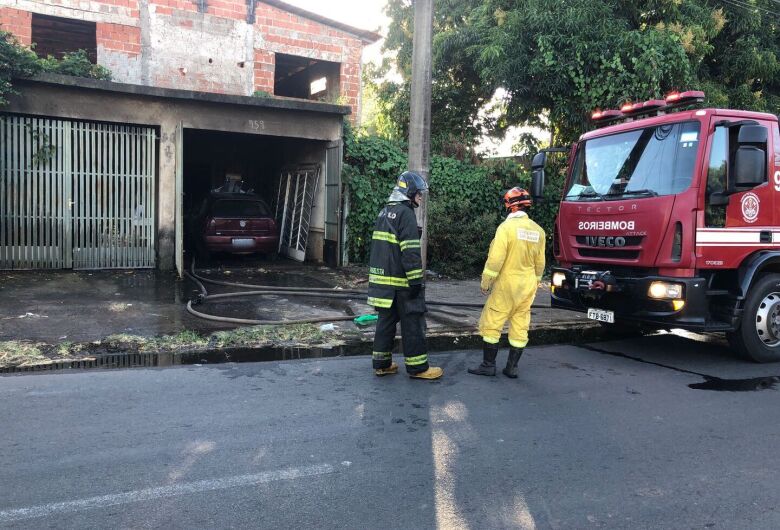 Celular ligado na tomada pode ter causado incêndio em residência na Vila Isabel