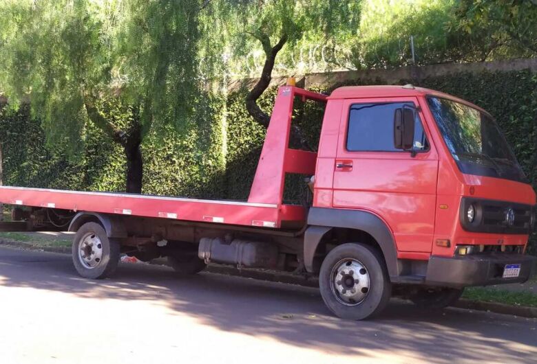 Caminhão furtado no Tijuco Preto é localizado no Balneário 29