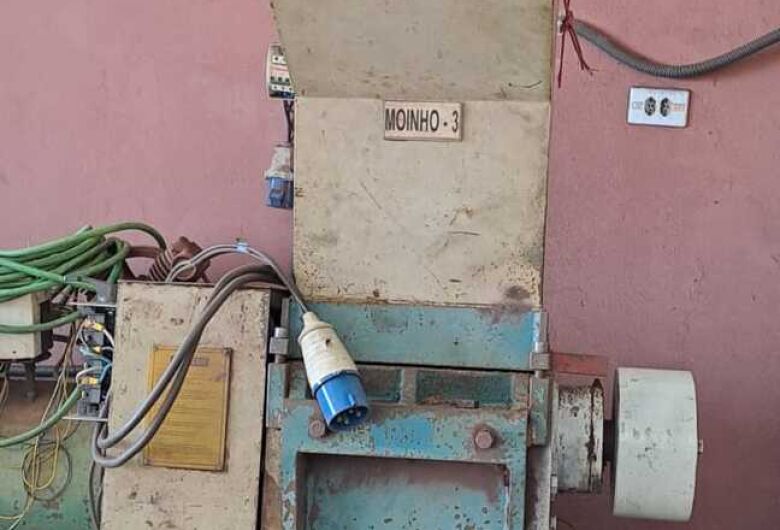 DIG encontra fios de cobre furtados e máquina de triturar fios em Ferro Velho