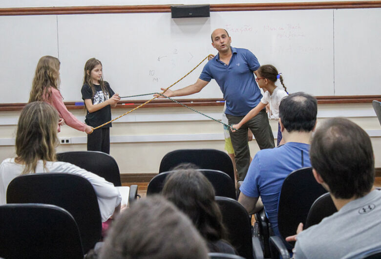 Eleições e matemática: evento da USP São Carlos explica a dança das cadeiras dos vereadores e as pesquisas eleitorais