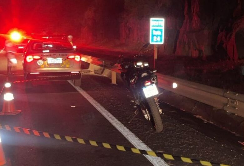 Jovem é assassinado em tentativa de roubo de moto em rodovia