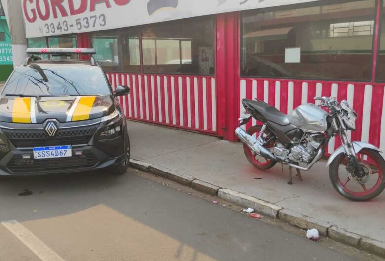 GM flagra jovem pintando moto furtada em Ibaté