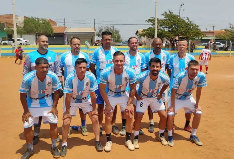 Aymoré empata e se classifica para a semifinal do Veterano