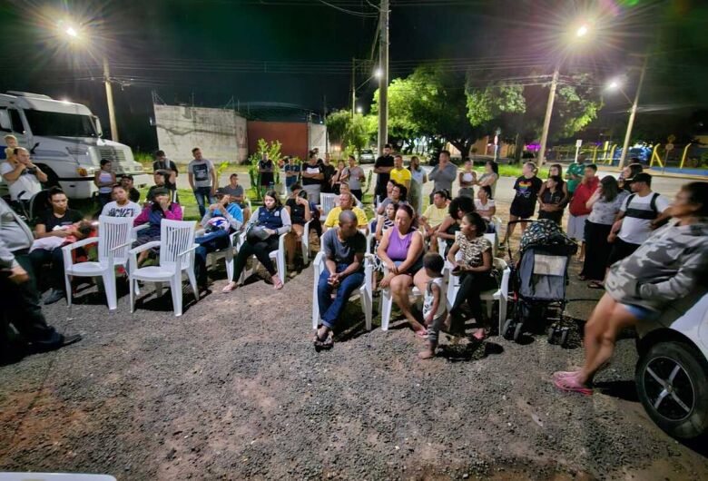 Moradores do Santa Angelina recebem notificação para deixarem suas casas