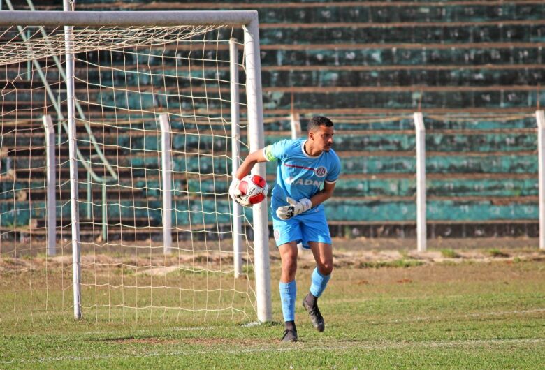 Lucas Alves é o quarto reforço do Grêmio para a A4