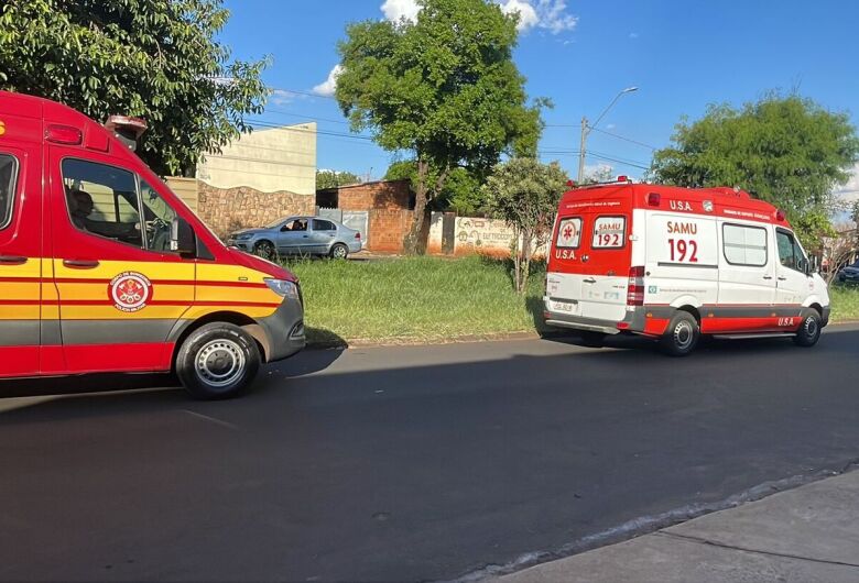 Criança de 2 anos morre após se afogar em piscina 