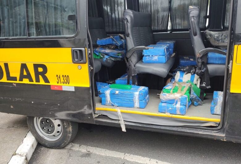 Polícia Civil prende motorista de van escolar que transportava drogas na Grande São Paulo